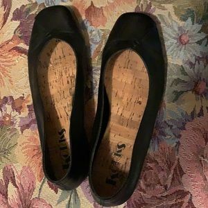 Women’s Korks Flats